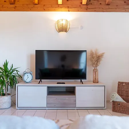 With View - Free Parking - Aurora Apartamento *