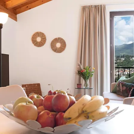 With View - Free Parking - Aurora Apartment Lugano